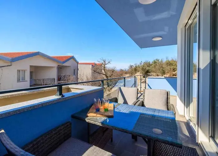 In 49873 Apartament Dramalj