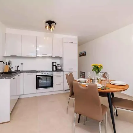 In 49873 Apartmán Dramalj